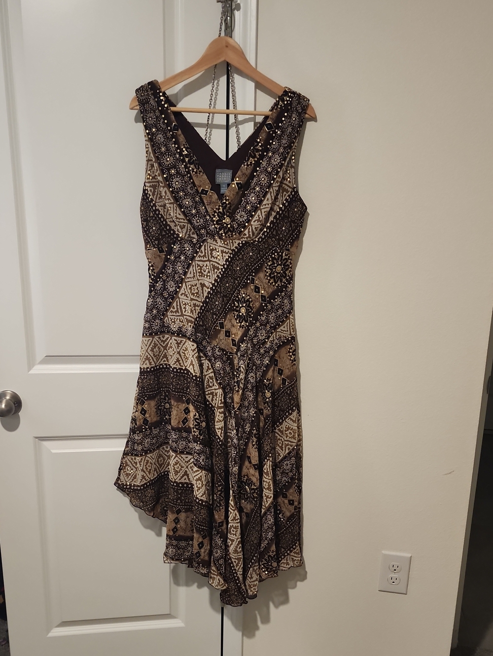 Rabbit Rabbit Rabbit Brown & Black Patterned High-Low V-Neck Dress